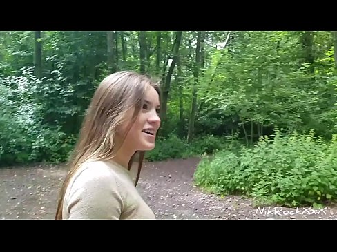 ❤️ Ik stelde Evelina foar dat wy op in iepenbier plak neuke! Se sei ja. Dan ik neukte har yn 'e kont en cum yn har mûle. Doe pikte se harsels. ❤️ Neuken by porno fy.taxiporec.top ☑